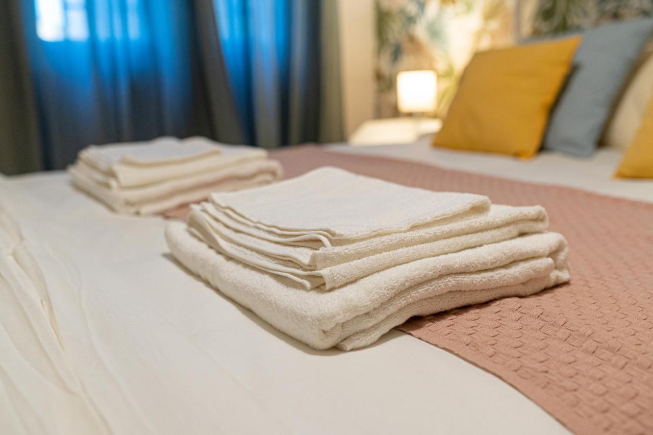 Casa Vacanze Partenope Apartment Napoli Bagian luar foto