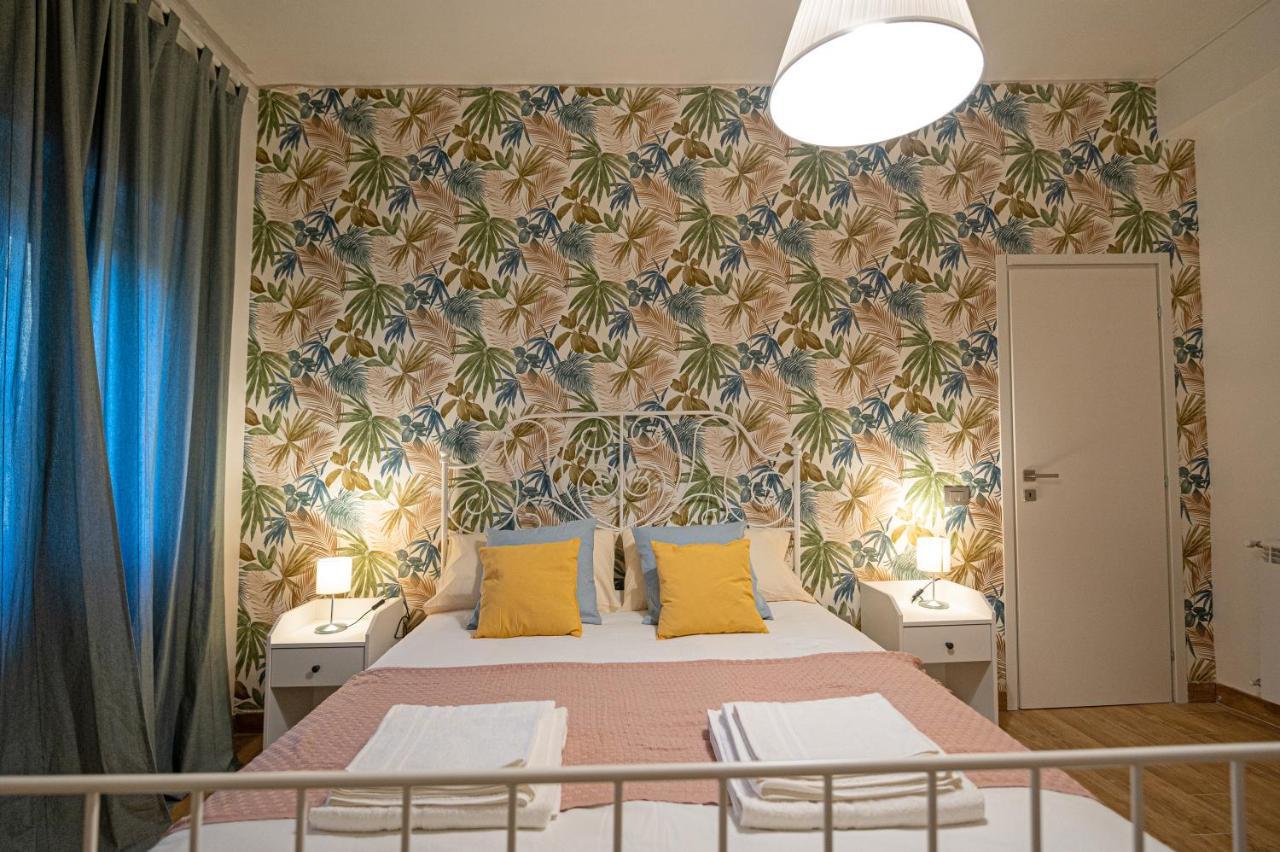 Casa Vacanze Partenope Apartment Napoli Bagian luar foto